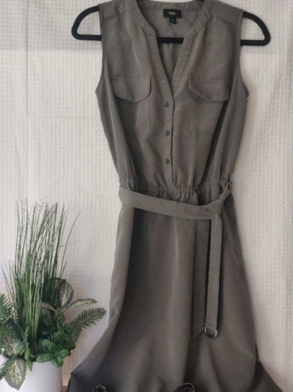 Mossimo Supply Co. Olive Green Sleeveless Dress, Size Small